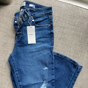 Level 99 Jeans NWT Size 29 Holly Straight Exposed Button